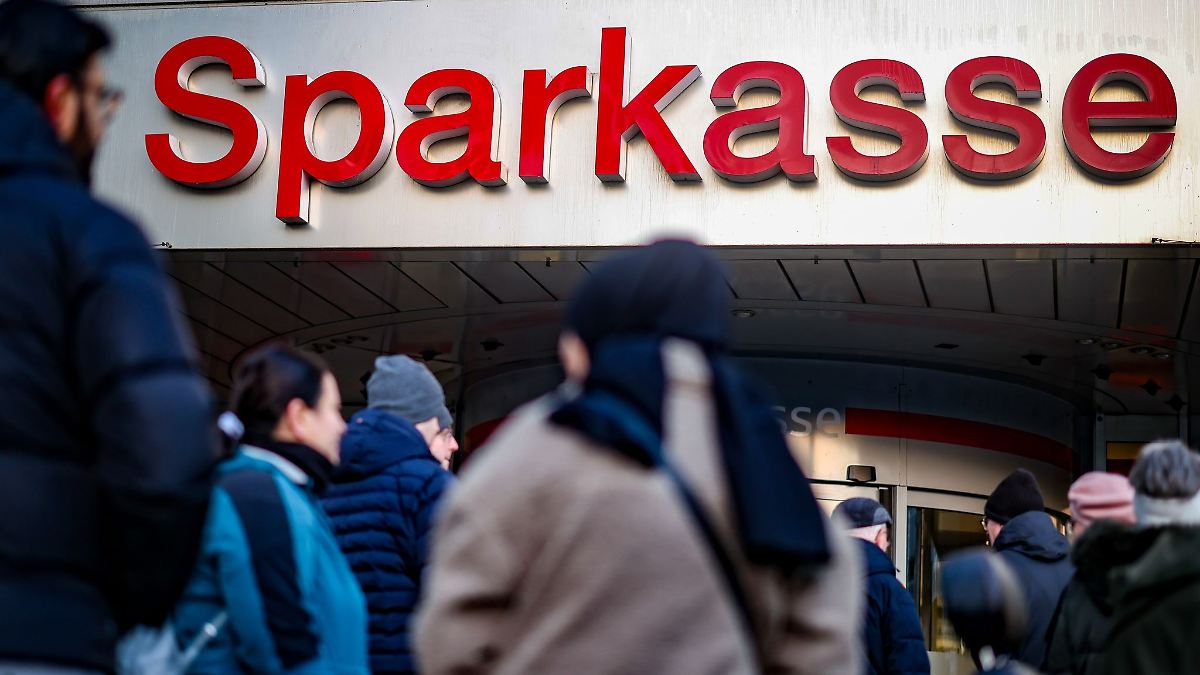 -ber-Nachfrage-verwundert-Schlie-fach-gepl-ndert-Was-das-Finanzamt-jetzt-wissen-will