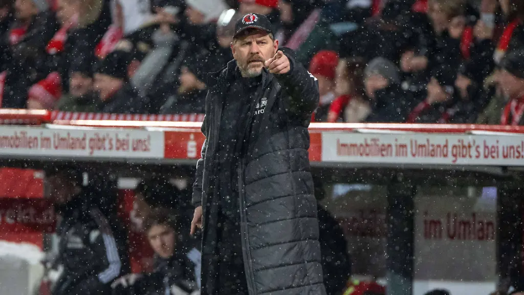 Fussball-Herren-Saison-2025-2026-1-Bundesliga-16-Spieltag-1-FC-Union-Berlin-1-FSV-Mainz-05-Trainer-Steffen-Baumgart-1-FC-Union-Berlin-10-01
