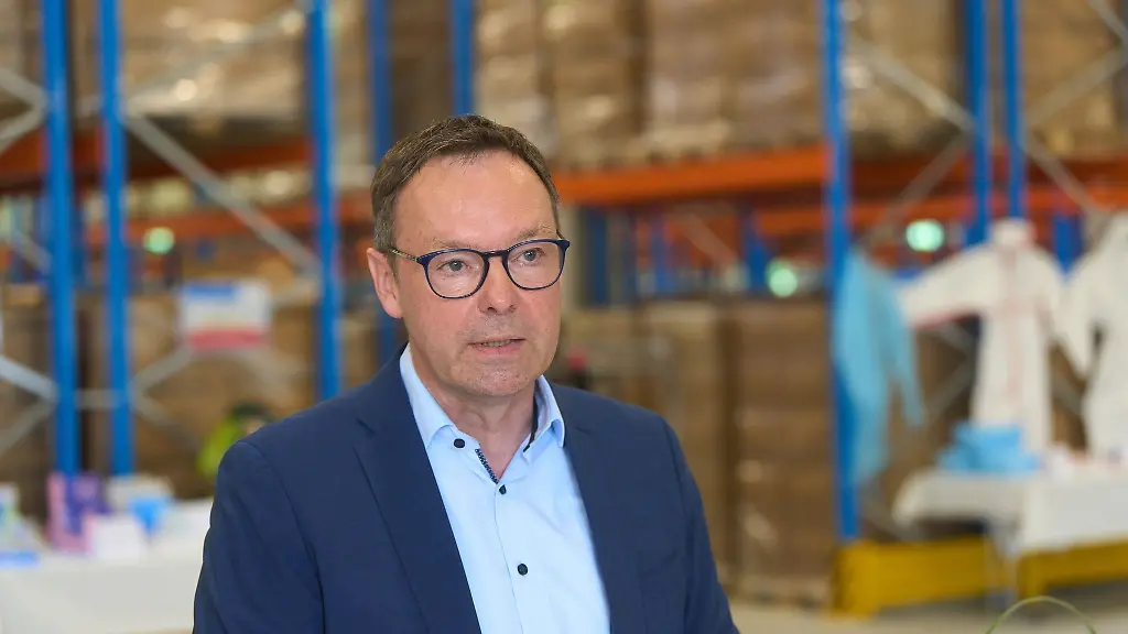 Der-Geschaeftsfuehrer-des-Landeskrankenhauses-Alexander-Wilhelm-soll-seinen-Vertrag-verlaengern