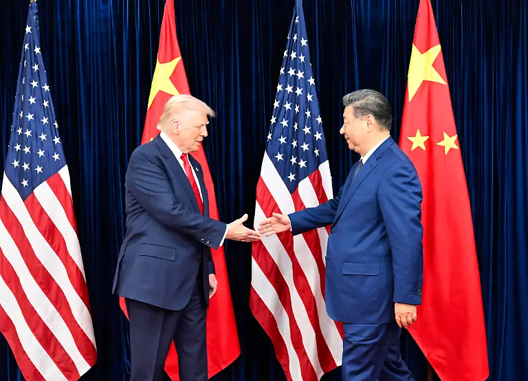 251231-BEIJING-Dec-31-2025-Xinhua-Chinese-President-Xi-Jinping-meets-with-U-S-President-Donald-Trump-in-Busan-South-Korea-Oct-30-2025