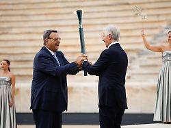 "Kein Respekt" für Topstars?: Aufruhr in Italien: Streit um Olympia-Fackel eskaliert