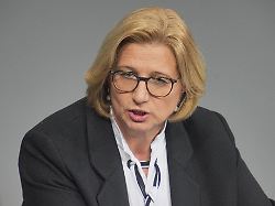 Rheinland-Pfalz & Saarland: Saar-Ministerpräsidentin ruft zu Zuversicht auf