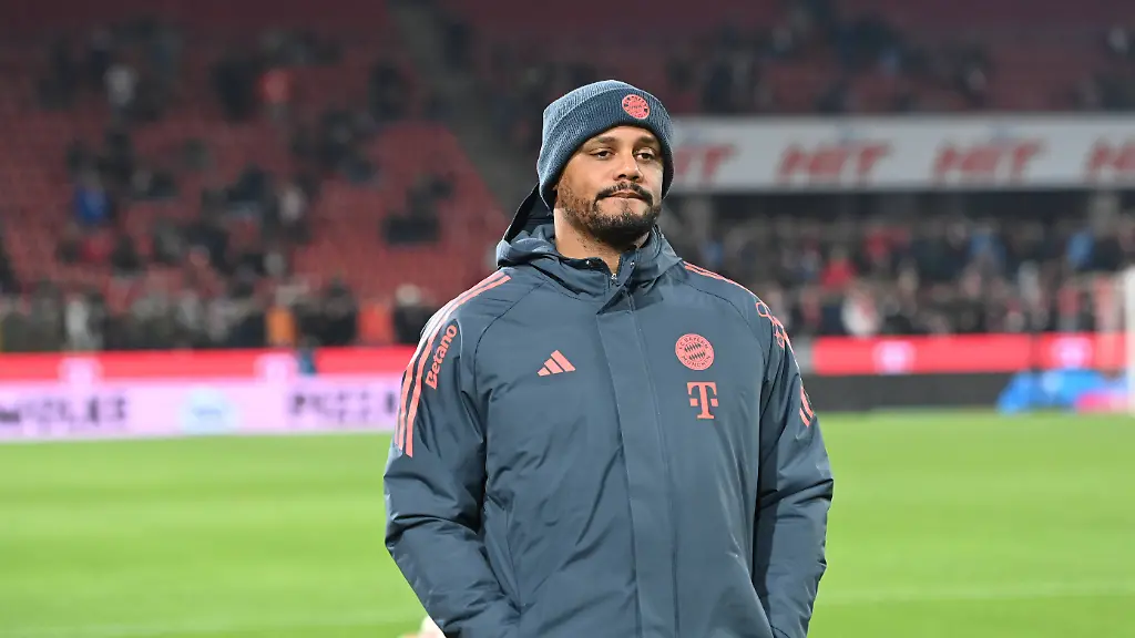 Trainer-Vincent-KOMPANY-M-Fussball-1-Bundesliga-17-Spieltag-matchday17-1-FC-Koeln-K-FC-Bayern-Muenchen-M-am-14-01-2026-in-Koeln-Deutschland