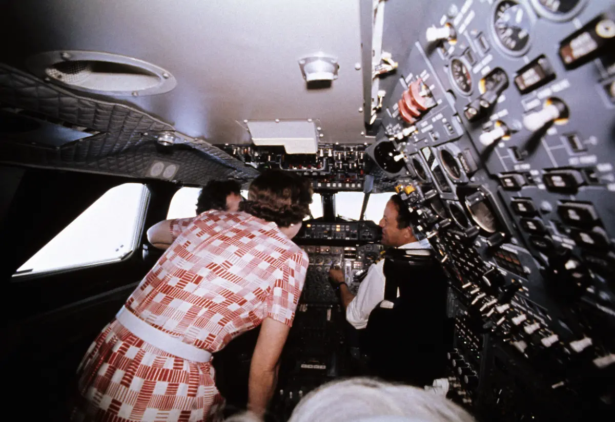 Platinum-Jubilee-previous-jubilees-File-photo-dated-2-11-1977-of-Queen-Elizabeth-II-visiting-the-flight-deck-during-her-flight-home-from-Bridgetown-Barbados-in-the-supersonic-Concorde-after-her-Silver-Jubilee-tour-of-Canada-and-the-West-Indies-Issue-date-Sunday-January-30-2022-The-monarch-s-major-Jubilee-milestones-have-inspired-nationwide-festivities-round-the-world-tours-and-a-flotilla-of-1-000-boats-down-the-Thames-See-PA-story-ROYAL-Jubilee-History
