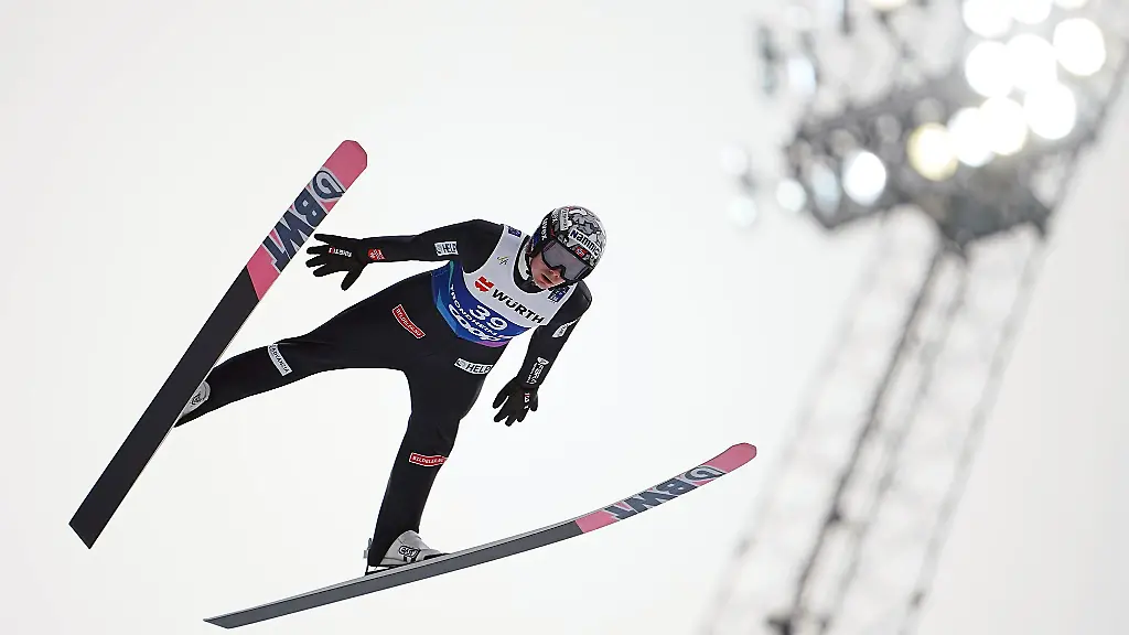 Norwegens-Skispringer-Marius-Lindvik-hat-seine-Strafe-bereits-abgesessen