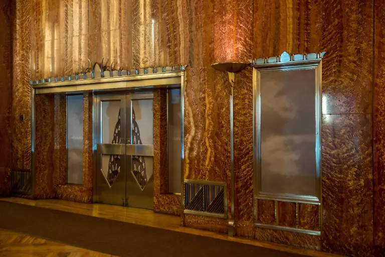 New-York-Le-Chrysler-Building-Novembre-2023-Photo-by-Denis-Prezat-ABACAPRESS