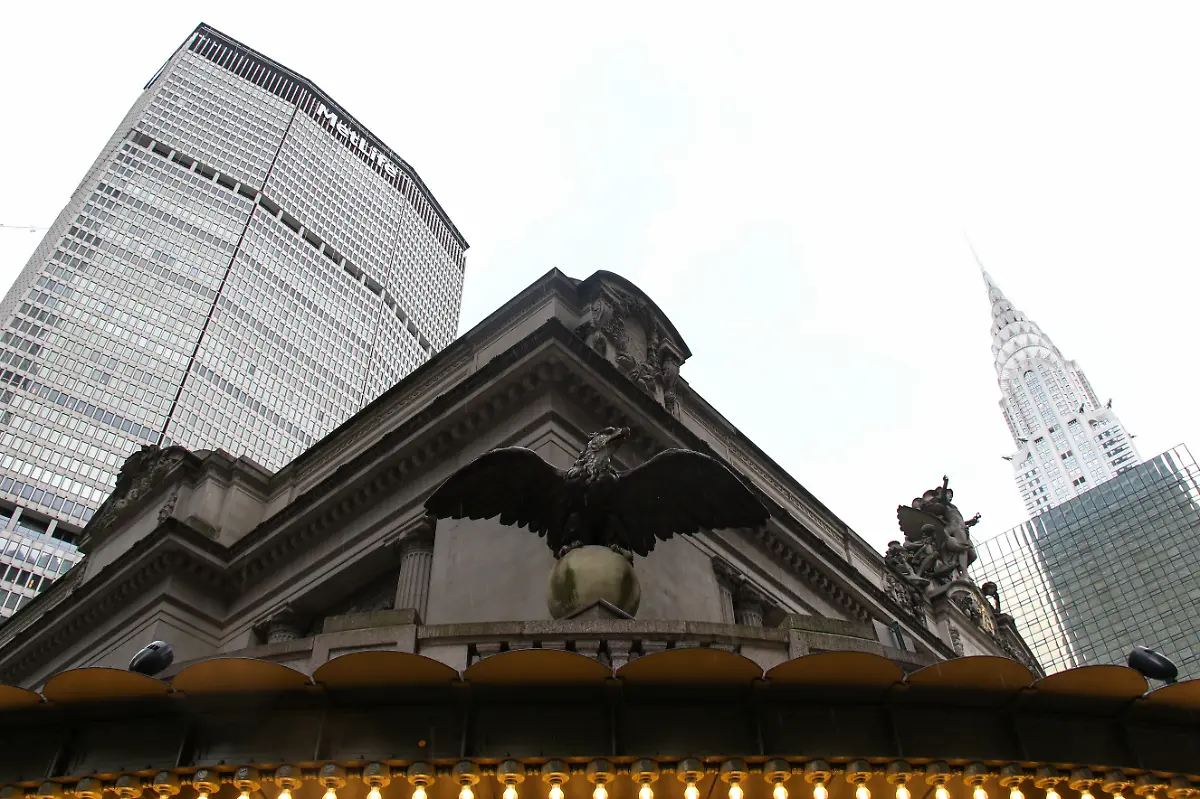 NY-NY-Tourist-life-sprouts-in-midtown-Manhattan-Taken-on-April-24-2024-in-New-York-New-York