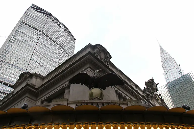 NY-NY-Tourist-life-sprouts-in-midtown-Manhattan-Taken-on-April-24-2024-in-New-York-New-York