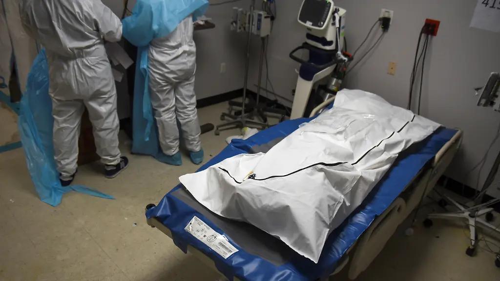 2020-12-13T060731Z-1356258717-RC26MK9D7ZB5-RTRMADP-3-HEALTH-CORONAVIRUS-USA-TEXAS