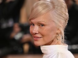 Bei den Golden Globes : Pamela Anderson fühlte sich "unwohl" neben Seth Rogen