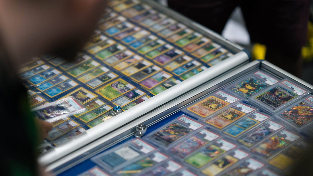 Karten-in-New-York-gestohlen-Pok-mon-Laden-w-hrend-Sammlertreffens-von-Bewaffneten-ausgeraubt