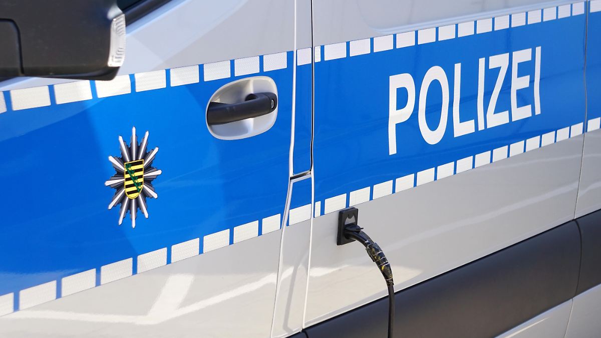 Verh-ngnisvolle-Grenzkontrolle-Wegen-schweren-Kindesmissbrauchs-Gesuchter-festgenommen