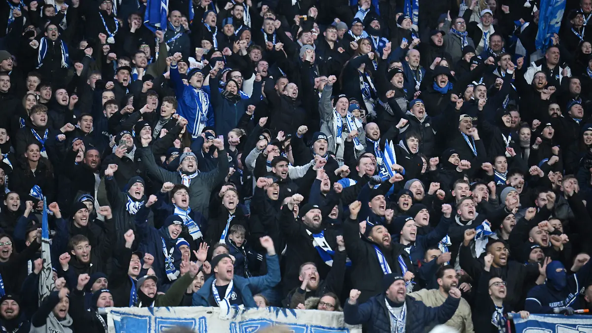 Soccer-Football-DFB-Cup-Round-of-16-Hertha-Berlin-v-Kaiserslautern-Olympiastadion-Berlin-Germany-December-2-2025-Hertha-Berlin-fans-celebrate-after-the-match-REUTERS-Annegret-Hilse-DFB-REGULATIONS-PROHIBIT-ANY-USE-OF-PHOTOGRAPHS-AS-IMAGE-SEQUENCES-AND-OR-QUASI-VIDEO