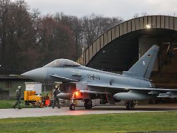 Soldaten auf Erkundungsmission: Bundeswehr prüft Verlegung von Eurofightern nach Grönland