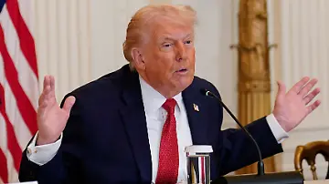2026-01-16T155655Z_1483319865_RC2F2JA8IJQB_RTRMADP_3_USA-TRUMP