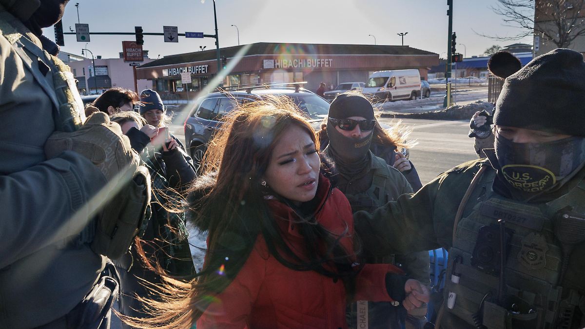 Proteste-nach-t-dlichen-Sch-ssen-US-Pr-sident-Trump-will-kein-Milit-r-in-Minnesota-im-Moment-