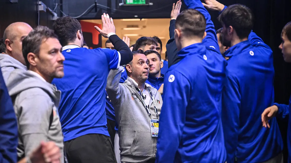 ALTRO-Pallamano-Men-s-EHF-Euro-2026-Iceland-vs-Italy-Robert-Bob-Hanning-Head-Coach-of-Italy-during-Men-s-EHF-Euro-2026-Iceland-vs-Italy-Handball-match-in-Kristianstad-Sweden-January-16-2026-Kristianstad-Sweden-PUBLICATIONxNOTxINxFRAxUK-Copyright-xIPAxSport-ABACAx