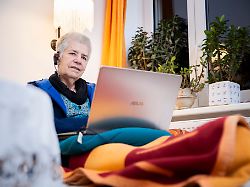 Hamburg & Schleswig-Holstein: Mehr Ältere nutzen Angebot von Silbernetz gegen Einsamkeit