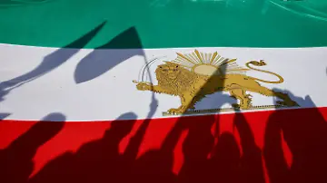 2026-01-17T151240Z_1111581417_RC2X2JA6BGAH_RTRMADP_3_IRAN-ECONOMY-PROTESTS-ITALY