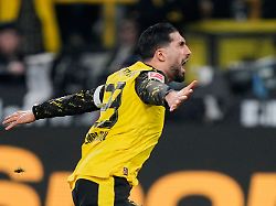 Köln schafft Befreiungsschlag: VAR-Zentimeter retten BVB den glücklichen Sieg