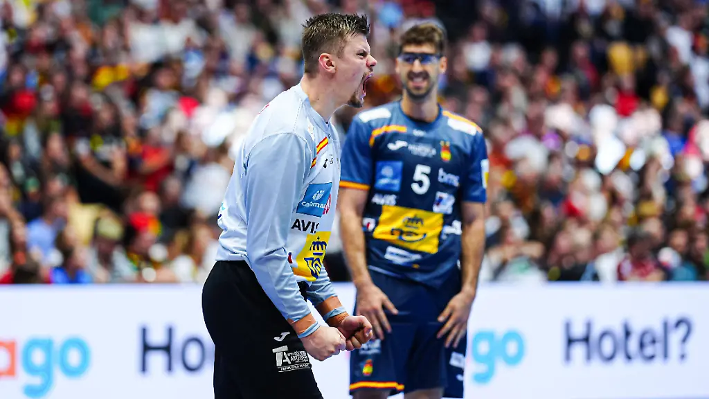 Torjubel-Sergey-Hernandez-Spanien-25-DEN-Oesterreich-vs-Spanien-Handball-EHF-Europameisterschaft-2026-Gruppe-A-Spieltag-2-17-01-2026-DEN-Oesterreich-vs-Spanien-Handball-EHF-Europameisterschaft-2026-Gruppe-A-Spieltag-2-17-01
