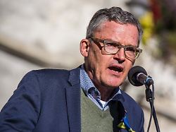 "Epochenbruch ist sichtbar": Kiesewetter fordert selbstbewusste Reaktion auf Trump-Zölle