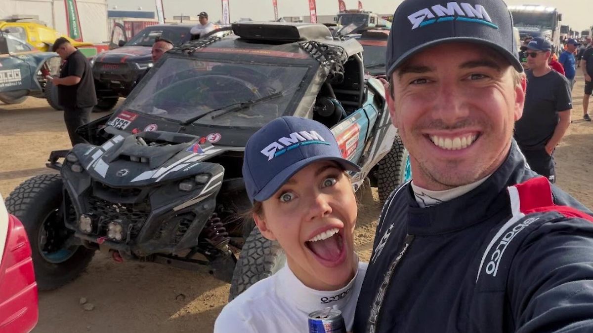 Mit Red-Bull-Erben an ihrer Seite: Victoria Swarovski bezwingt h&auml;rteste Rallye der Welt