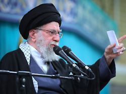 "Gleichbedeutend mit Krieg": Iran warnt Trump eindringlich vor Angriff auf Ajatollah