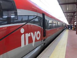 Viele Menschen eingeklemmt: Zwei Schnellzüge in Spanien entgleisen - mindestens fünf Tote