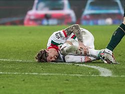 Kuriose Halbzeit-Szene: Jakic verletzt sich, aber keiner weiß, was passiert ist