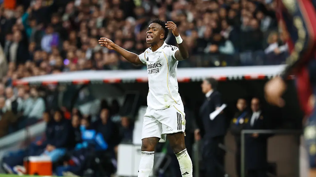 Vinicius-Junior-Real-JANUARY-17-2026-Football-Soccer-Spanish-LaLiga-EA-Sports-match-between-Real-Madrid-CF-Levante-UD-at-the-Estadio-Santiago-Bernabeu-in-Madrid-Spain
