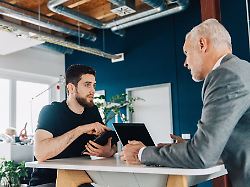 Unsicherheit im Job : Angst vor Vorgesetzten: Was hilft?