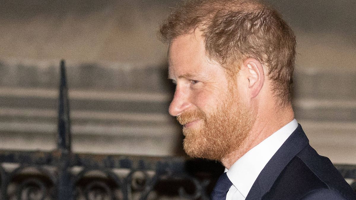 Es-l-uft-sehr-gut-Prinz-Harry-nach-erstem-Prozesstag-in-London-siegesgewiss