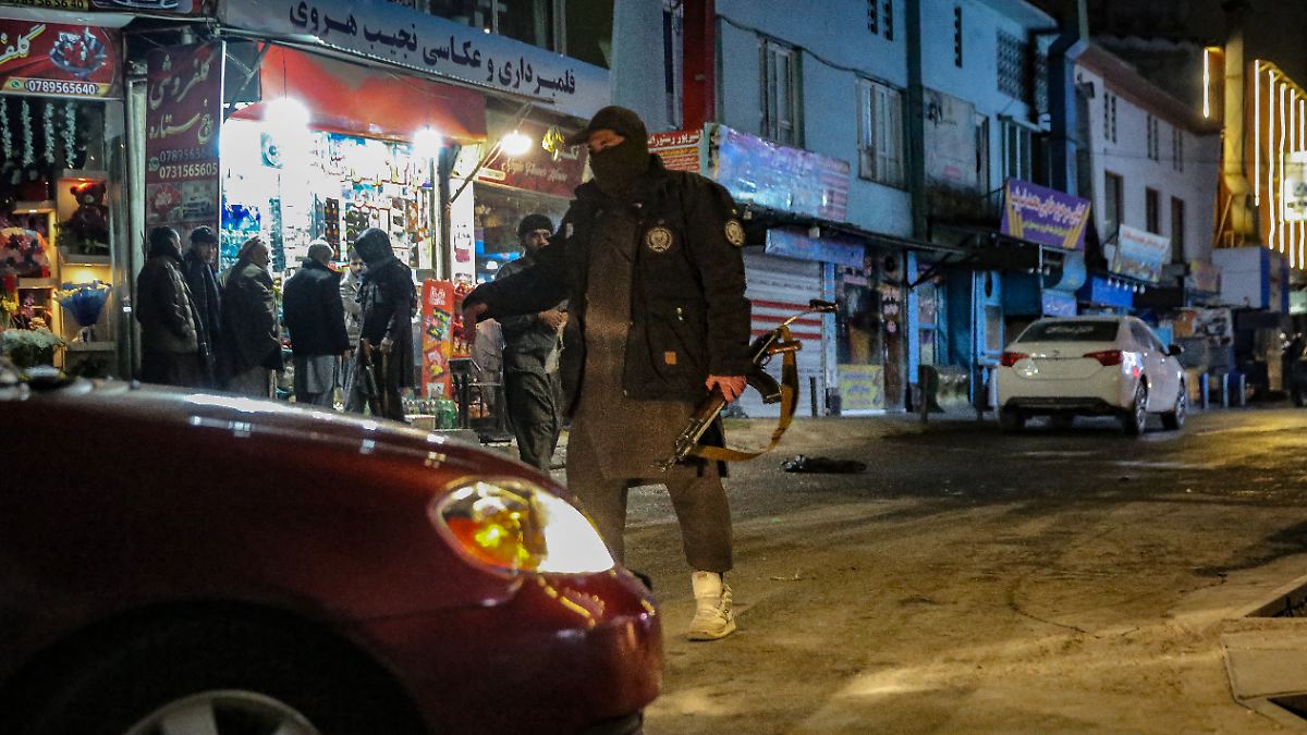 Sieben-Tote-viele-Verletzte-IS-bekennt-sich-zu-Anschlag-auf-China-Restaurant-in-Kabul