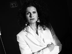 Diese Generation riskiert alles: Leyla Piedayesh: "Ein angeschlagenes System kann sich nicht ewig verweigern"