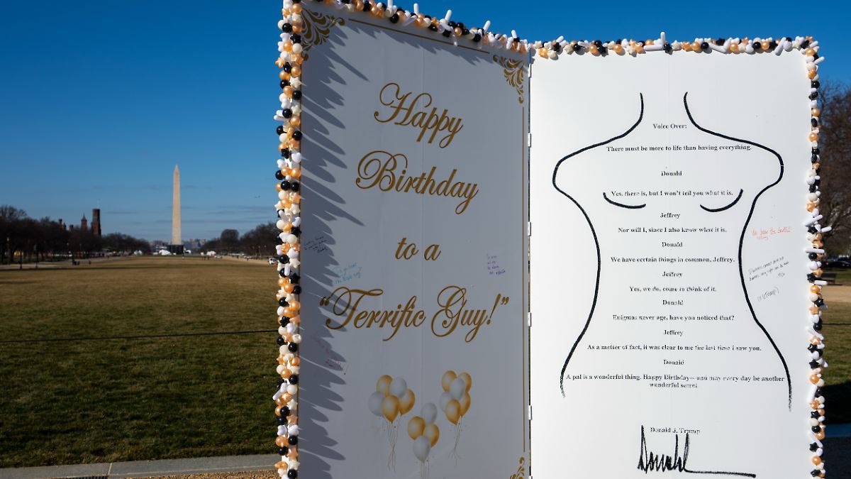 Mit-Trump-Unterschrift-Gruppe-inszeniert-heikle-Epstein-Gru-karte-im-XXL-Format