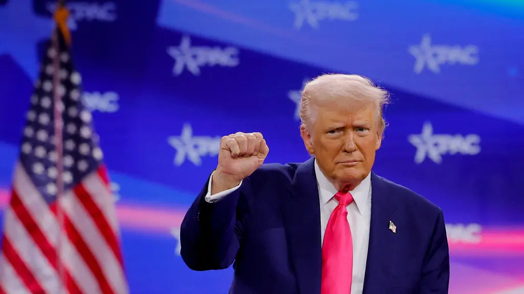 U-S-President-Donald-Trump-gestures-onstage-at-the-Conservative-Political-Action-Conference-CPAC-annual-meeting-in-National-Harbor-Maryland-U-S-February-22-2025