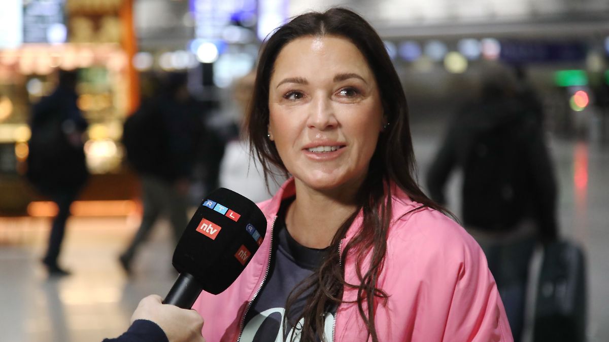 -Riesengro-er-emotionaler-Wert-Simone-Ballack-geht-mit-Asche-ihres-Sohnes-ins-Dschungelcamp