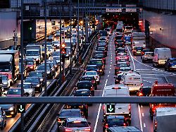 Bayern: Pendler verbringen in München viel Zeit im Stau