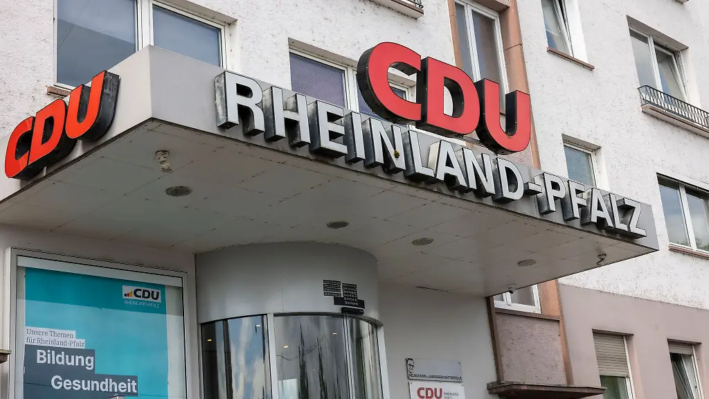 Die-CDU-will-bei-der-Landtagswahl-am-22-Maerz-erstmals-seit-mehr-als-30-Jahren-staerkste-Kraft-werden