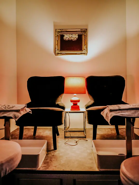 F4AEBA6C-E511-4DC4-8677-7C1A842446B2