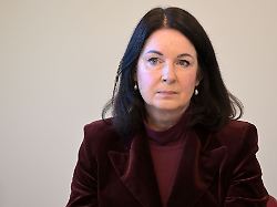 Berlin & Brandenburg: Ministerin Müller kontra Merz: Krankschreibung per Telefon