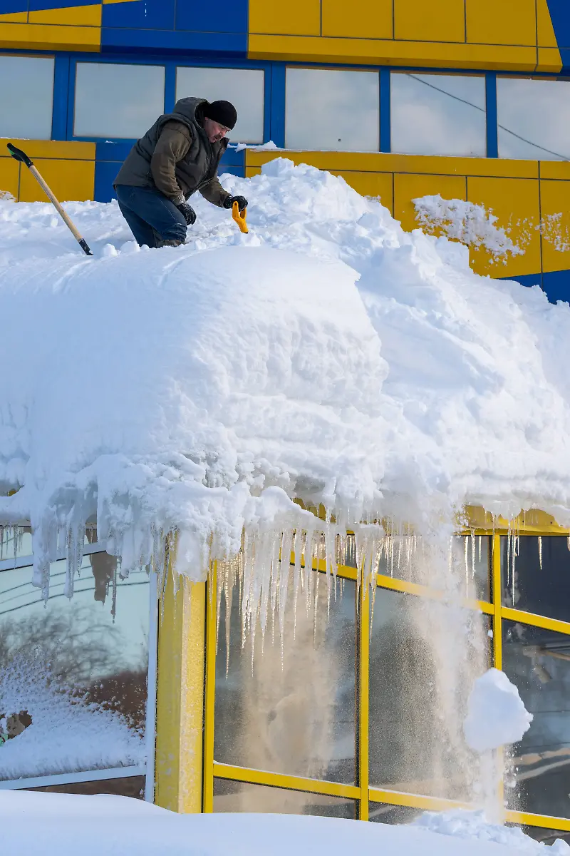 Kamchatka-Peninsula-experiences-the-heaviest-snowfall-in-the-last-30-years-KAMCHATKA-RUSSIA-JANUARY-19-A-view-of-the-heaviest-snowfall-in-the-past-30-years-is-seen-in-Kamchatka-Peninsula-Russia-on-January-19-2026-The-real-conditions-and-daily-life-on-streets-and-avenues-are-seen-after-images-of-the-snowfall-spread-widely-on-social-media-Alexander-A-Piragis-Anadolu-Kamchatka-Russia-Editorial-use-only-Please-get-in-touch-for-any-other-usage-PUBLICATIONxNOTxINxTURxUSAxCANxUKxJPNxITAxFRAxAUSxESPxBELxKORxRSAxHKGxNZL-Copyright-x2026xAnadoluxAlexanderxA