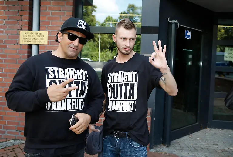 Sebastian-Castillo-Pinto-und-in-Begleitung-von-Yueksel-D-Im-Jahr-2008-dreht-Yueksel-D-mit-seiner-damaligen-Freundin-Gina-Lisa-Lohfink-29-einen-Privat-Porno-Vergewaltigungs-Prozess-um-Gina-Lisa-Lohfink-am-22