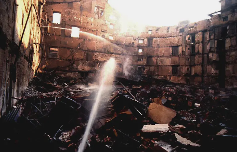 Der-ausgebrannte-Innenraum-des-Opernhauses-La-Fenice-in-Venedig-Am-29-01-2021-jaehrt-sich-der-Brand-der-das-weltberuehmte-Haus-zerstoerte-zum-25-Mal