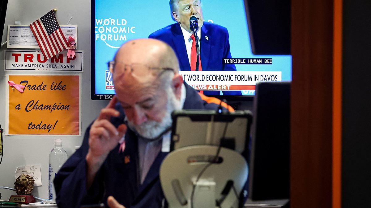 Wendung-im-Gr-nland-Streit-Wall-Street-schlie-t-nach-Trumps-Zoll-Abkehr-im-Plus