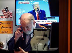 Wendung im Grönland-Streit : Wall Street schließt nach Trumps Zoll-Abkehr im Plus