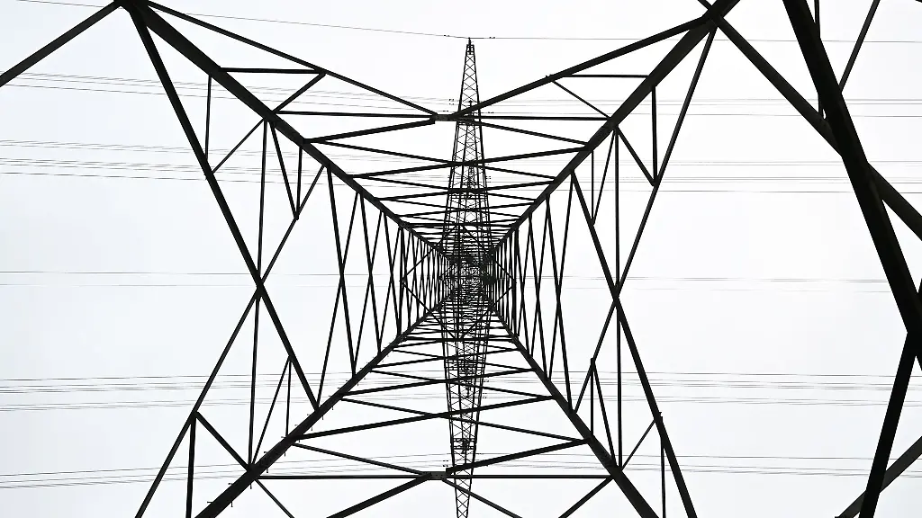 Wer-hilft-bei-einem-Stromausfall-zuerst-Netzbetreiber-muessen-laut-Innenministerium-selbst-handeln-bevor-Behoerden-eingreifen