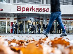 Fall bei "Aktenzeichen XY": Polizei erhält Dutzende Hinweise zu Sparkassen-Einbrechern