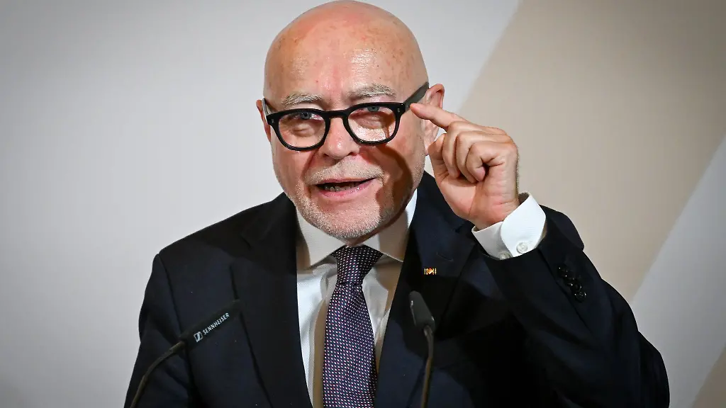 Udo-Di-Fabio-hat-ein-Rechtsgutachten-zur-Beurlaubungspraxis-von-beamteten-Staatssekretaeren-verfasst